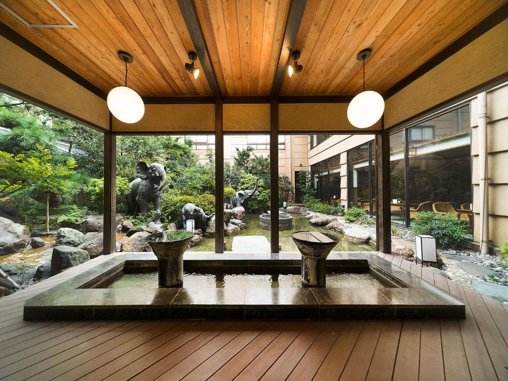 Awara Onsen hot spring Koubou Gurabaatei ryokan Fukui Awara 4