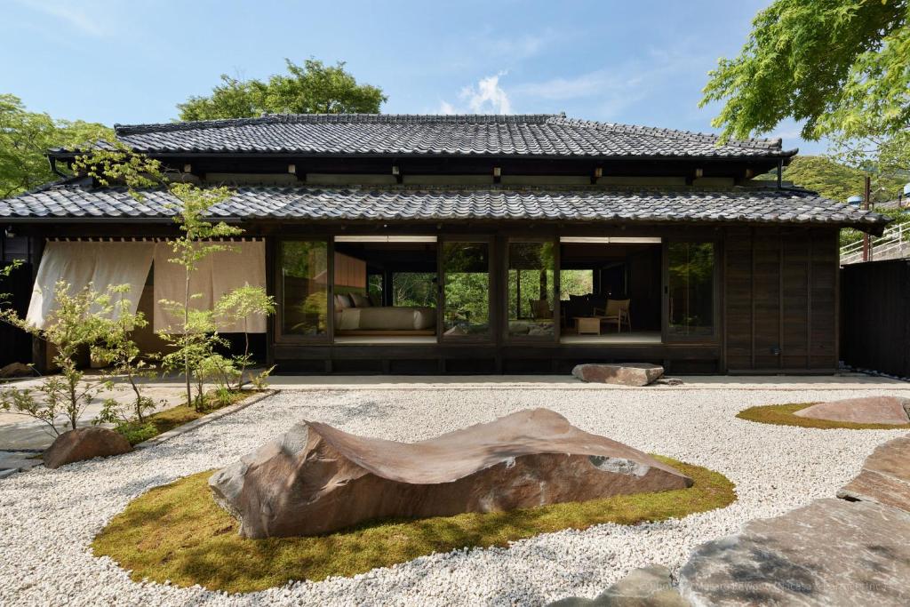 LOQUAT西伊豆 ryokan Shizuoka Izu 1