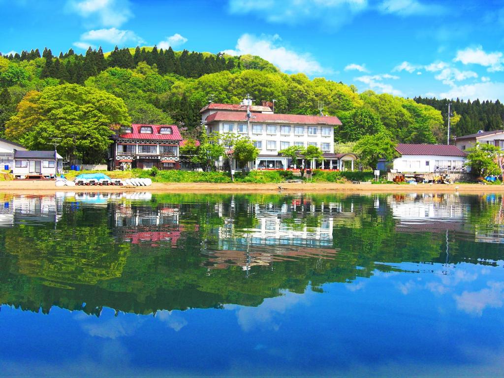 Lake Side Hotel Minatoya ryokan Fukushima Inawashiro