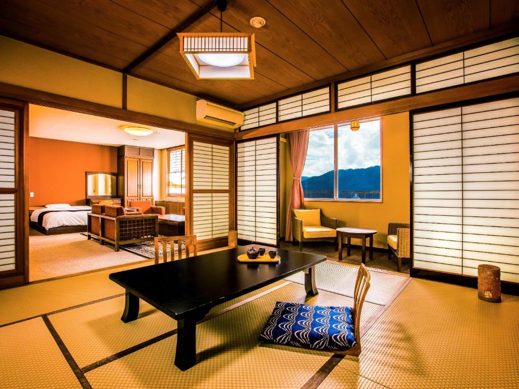 Ooedo Onsen Monogatari Gero Bekkan ryokan Gifu Gero 1