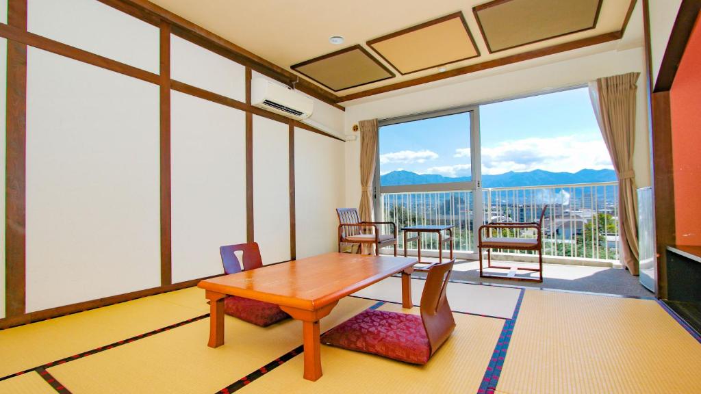 Ooedo Onsen Monogatari Hotel Shinko ryokan Yamanashi Fuefuki 1