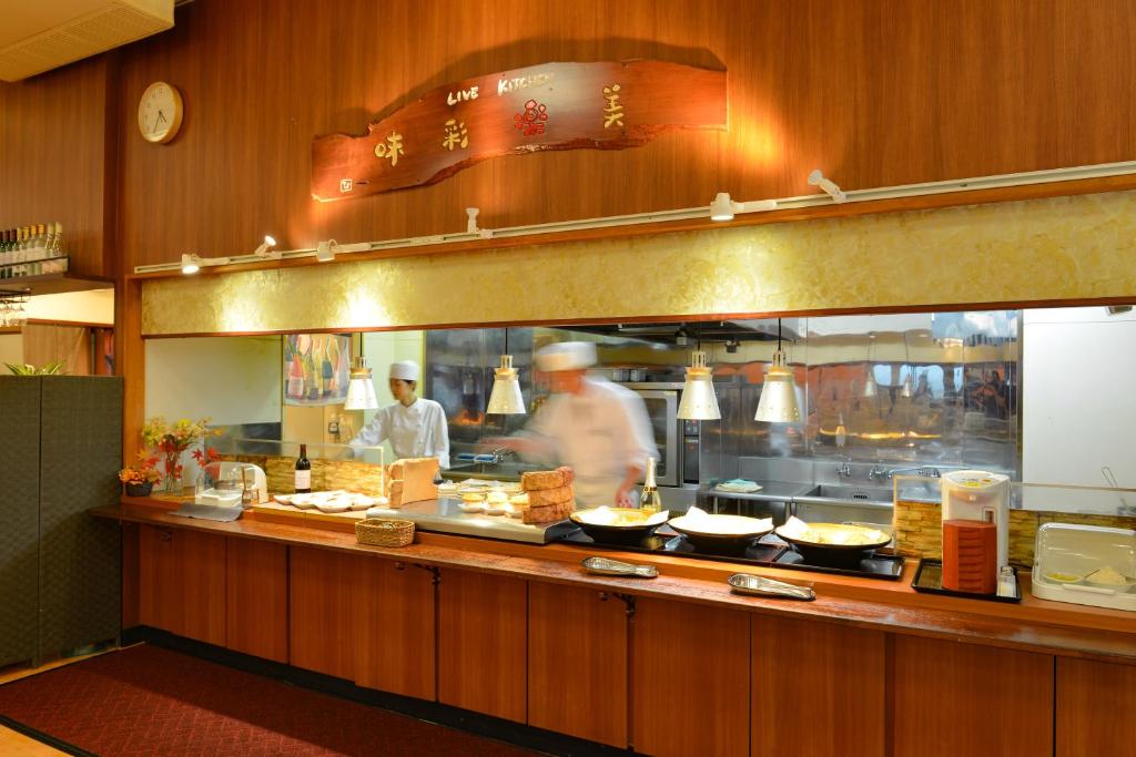 Ooedo Onsen Monogatari Hotel Shinko ryokan Yamanashi Fuefuki 4