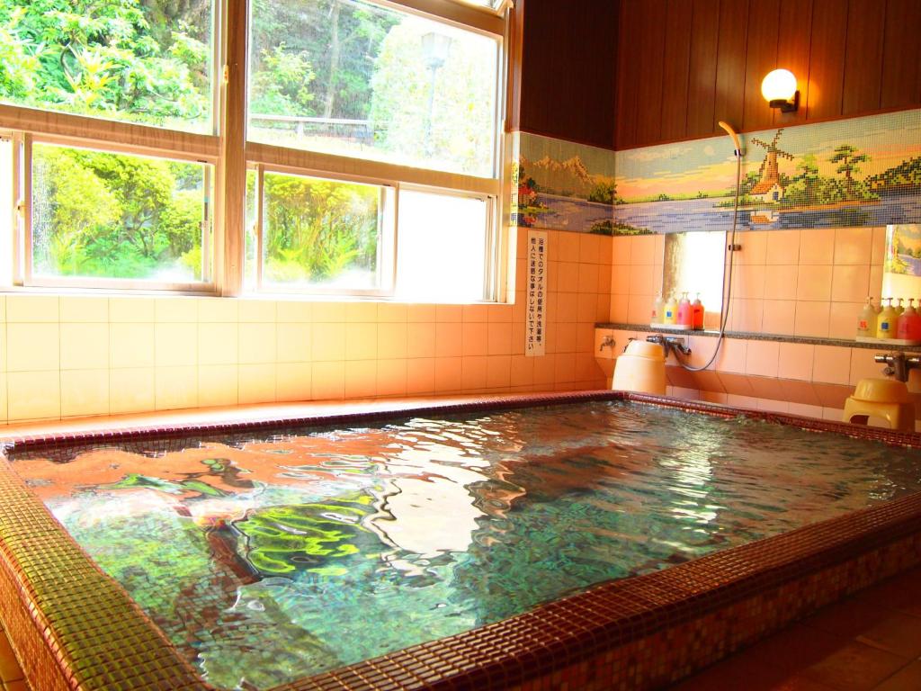 Yourou Onsen Honkan ryokan Hiroshima Onomichi 3