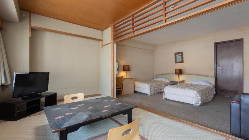 Atami New Fujiya Hotel