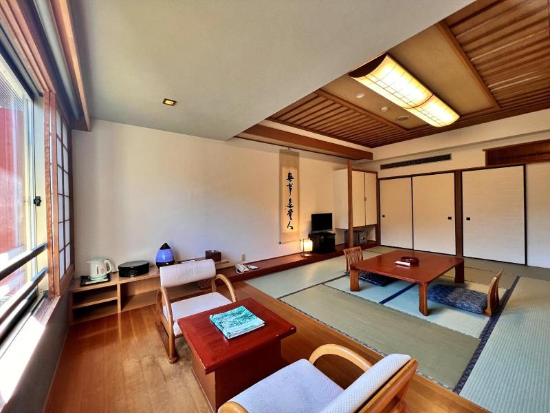 Hotel Miki