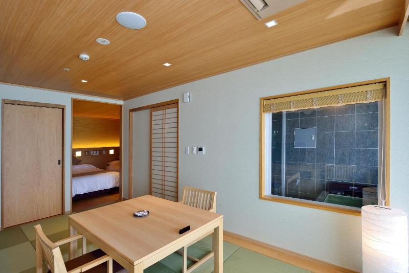 Kamogawa Grand Hotel