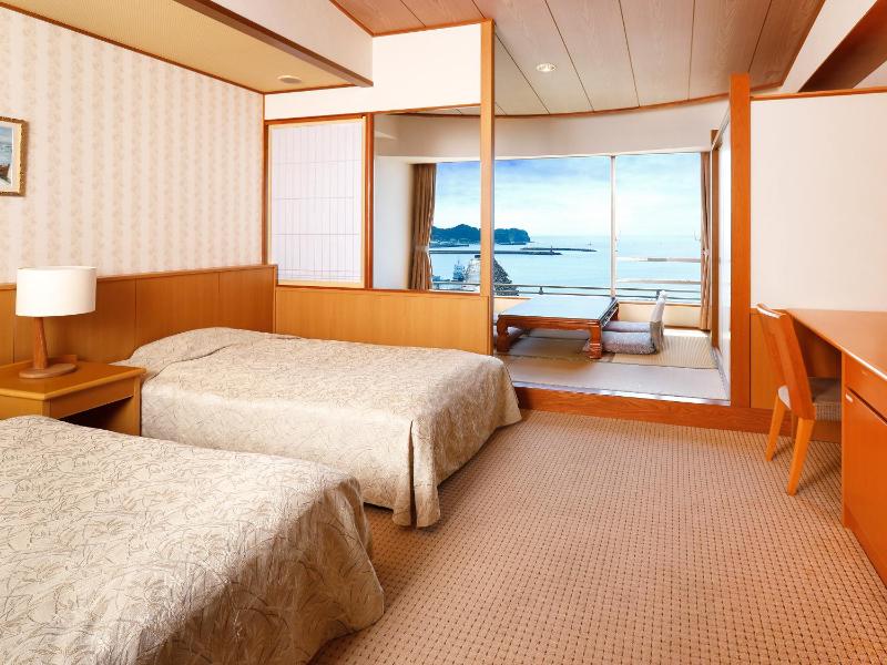 Mikazuki Sea-Park Hotel Katsuura