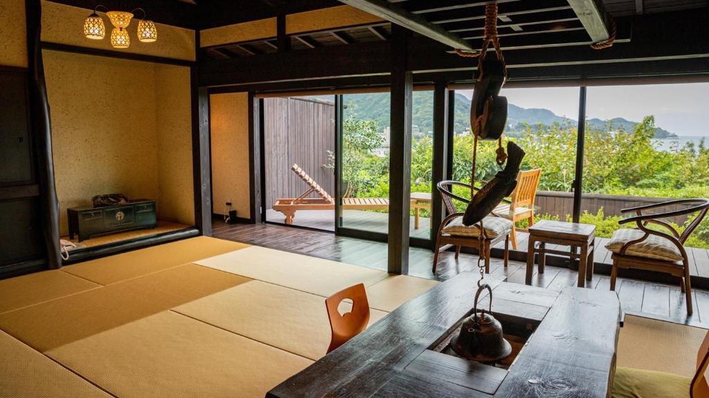 森の入り江の離れ宿 無雙庵枇杷 ryokan Shizuoka Toi 1