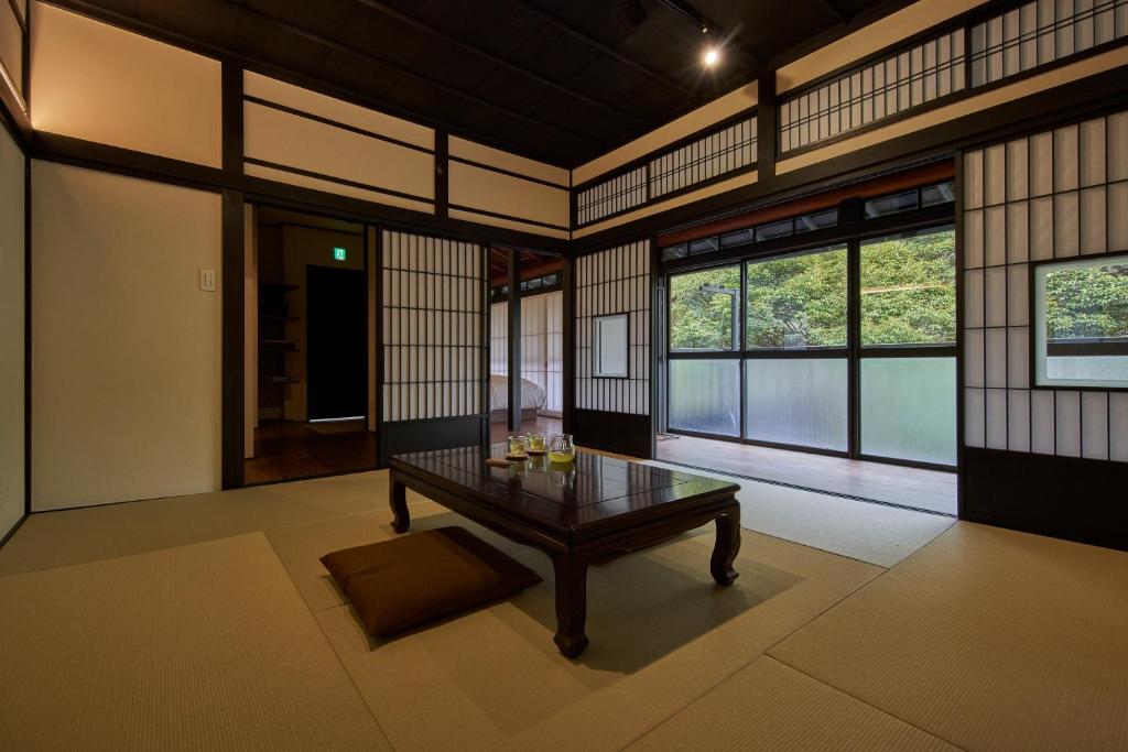 AKAMA-Kamakura AKAMA Kamakura