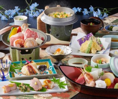 Assorted sashimi, tempura and side dishes served in a ryokan meal at Awazuonsen Kitahachi, Ishikawa, Chūbu