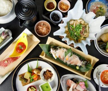 Sashimi, rice and assorted small dishes at Fugaku Hanabusa in Shizuoka, Chūbu
