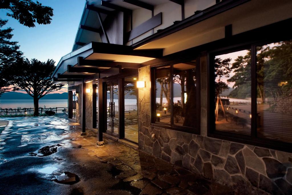 Hokkaido-Lakeside-Hotel-Suimeikaku-Private-hot-spring-inn-Adult-Only Hokkaido Lakeside Hotel Suimeikaku Private hot spring inn-Adult Only