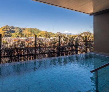 Outdoor onsen pool with mountain view at Kameya Ean, Shizuoka, Chūbu, Japan