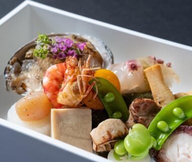 Assorted seafood and vegetables at Nagominoyado Hanagokoro in Kanagawa, Japan