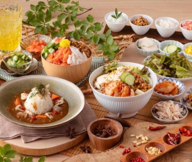 Rice bowls and assorted side dishes at Yoshinoya Irokuen, Chubu Ishikawa