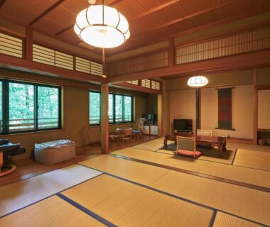 Spacious tatami room with shoji screens and low table, Oyado Nagomino, Nagano, Chūbu