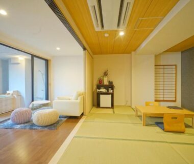 Tatami room with low table and sofa at SEVEN SEAS HOTEL ITO, Shizuoka, Chūbu, Japan
