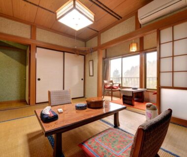Tatami room with shoji screens and window seating at Setoguchi, Niigata, Chūbu