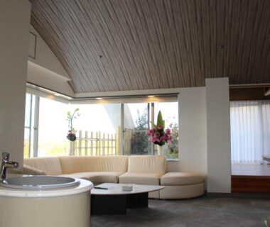Curved lounge sofa and basin at The Gran Resort Princess Arima Hyōgo Kansai