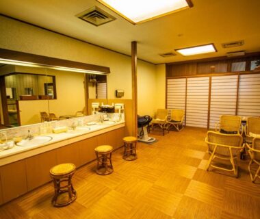 Sink counter with stools, folding chairs and shoji screens in Tokigasane dressing area, Ishikawa