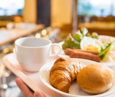 Breakfast tray with croissant, roll and coffee at Toya Kohan Tei in Hokkaidō