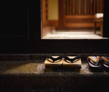 Geta and slippers at Ubusuna no Sato TOMIMOTO genkan in Nara Kansai