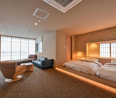 Raised wooden platform beds and shoji screens at Ureshino Onsen Yadoya Uchiroji, Saga, Japan