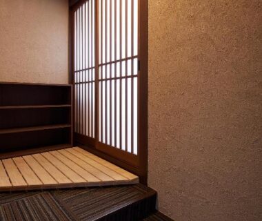 Wooden steps and shoji door at Wakamatsu Honten in Chiba