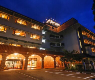 Yamanaka Onsen Hanatsubaki