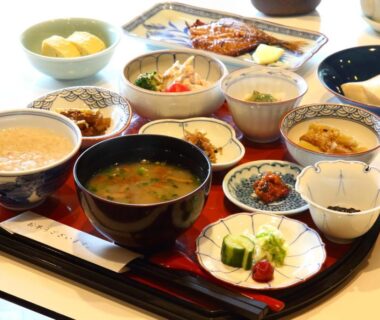Tray of small Japanese dishes with miso soup at Yoyokaku in Saga, Kyūshū