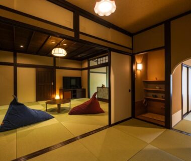 Tatami room with shoji screens and low seating cushions, Ryoan Kawaki, Nagano, Chūbu Japan