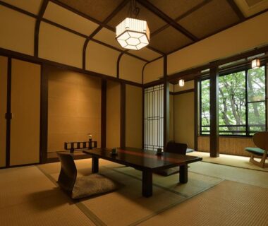 Traditional tatami room with low table and shoji screens at Sansuikaku in Nasu, Tochigi